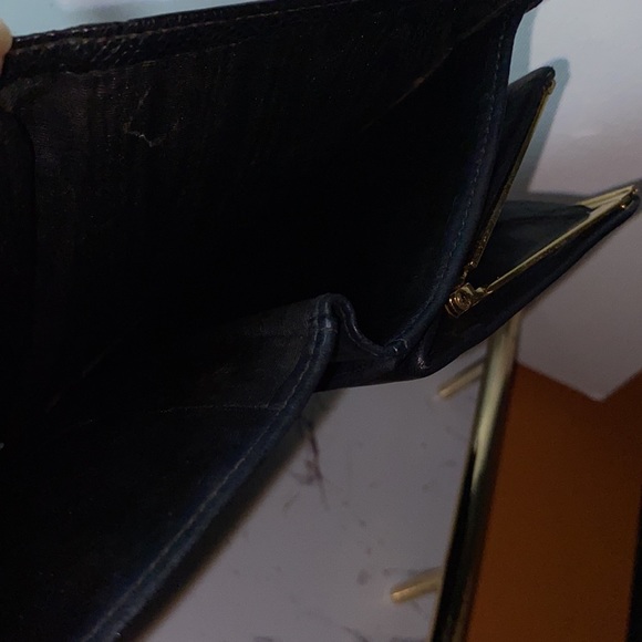 Authentic Chanel Classic n Black Caviar Leather Cc French Kisslock Wallet - Picture 10 of 17